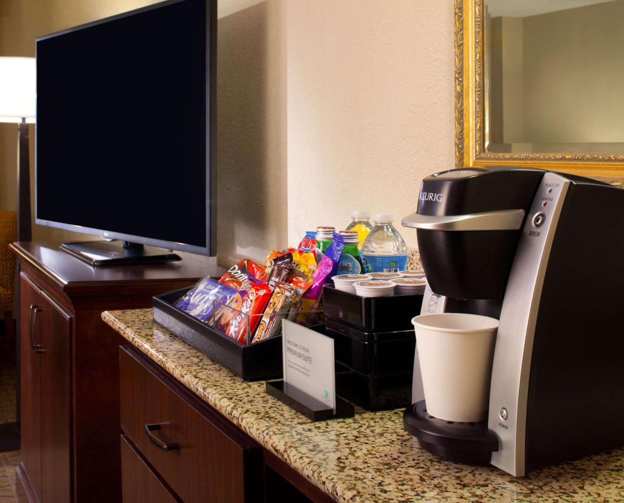 Premium Suite with Two Double Beds,1708158529:JPEG