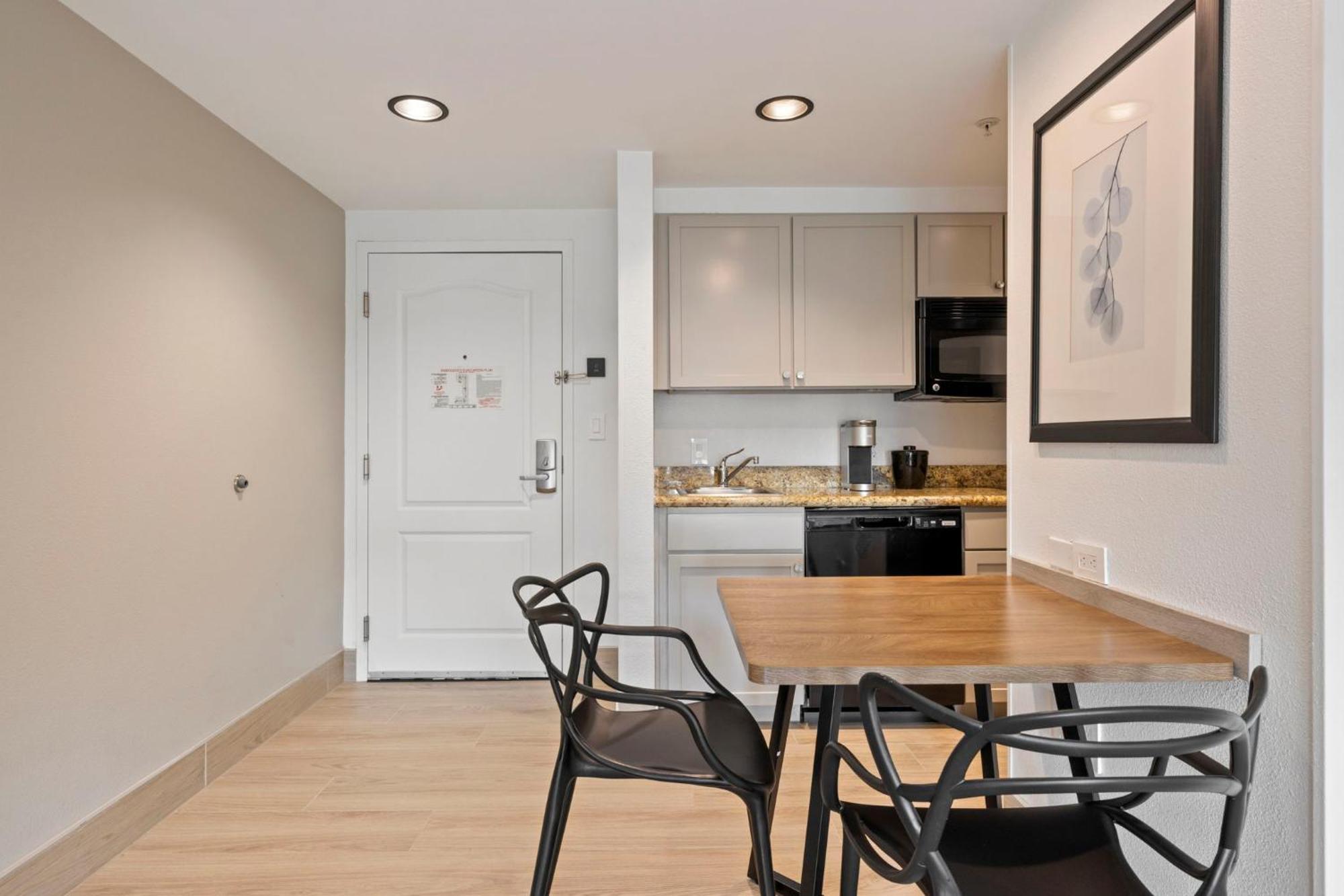Superior Apartment,1730050875:JPEG